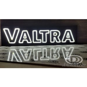 Valtra neon tábla